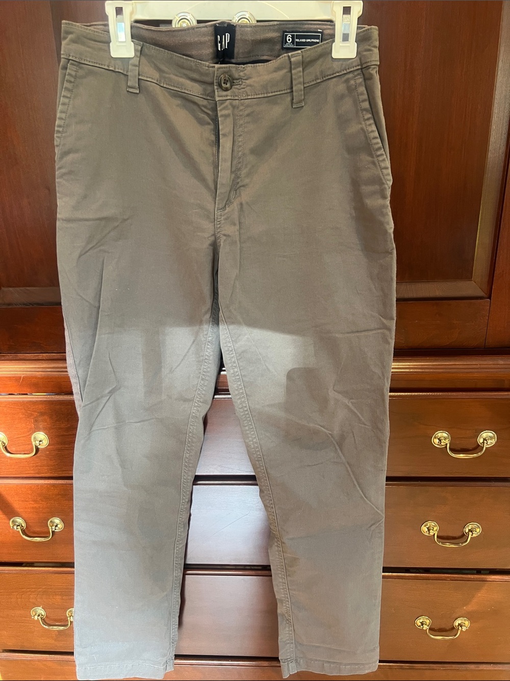 GAP Womens Chino Pants in Grey- Size 6